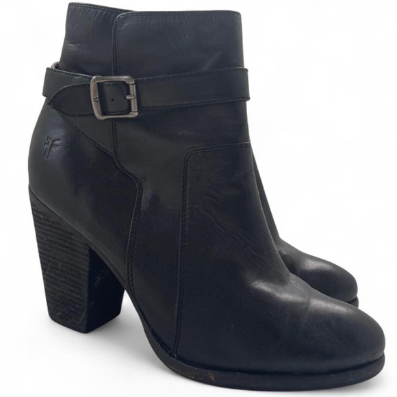 Vintage Frye Black Leather Heeled Ankle Boots Patty Riding Bootie with Buckle - Picture 2 of 6